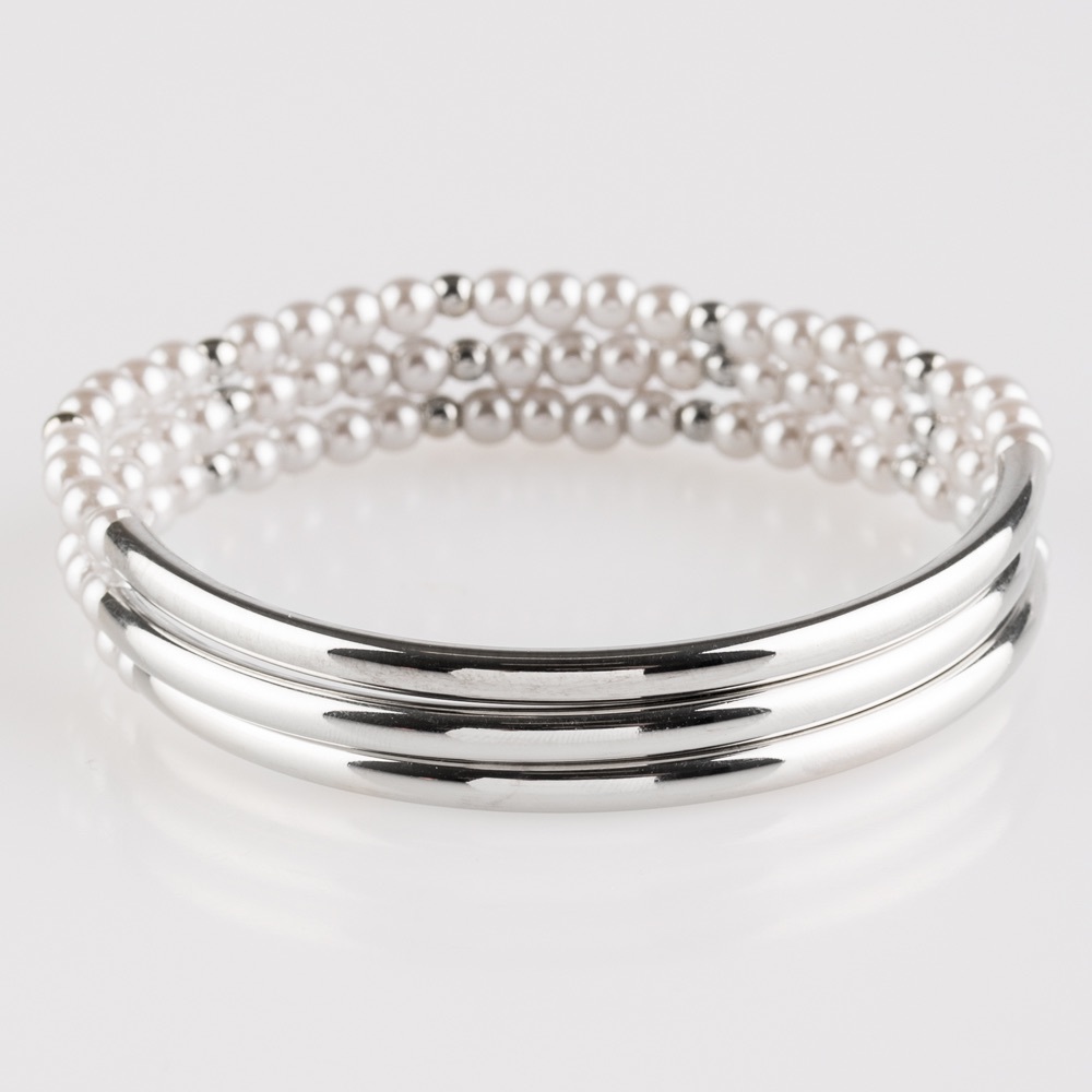Pearl bracelet